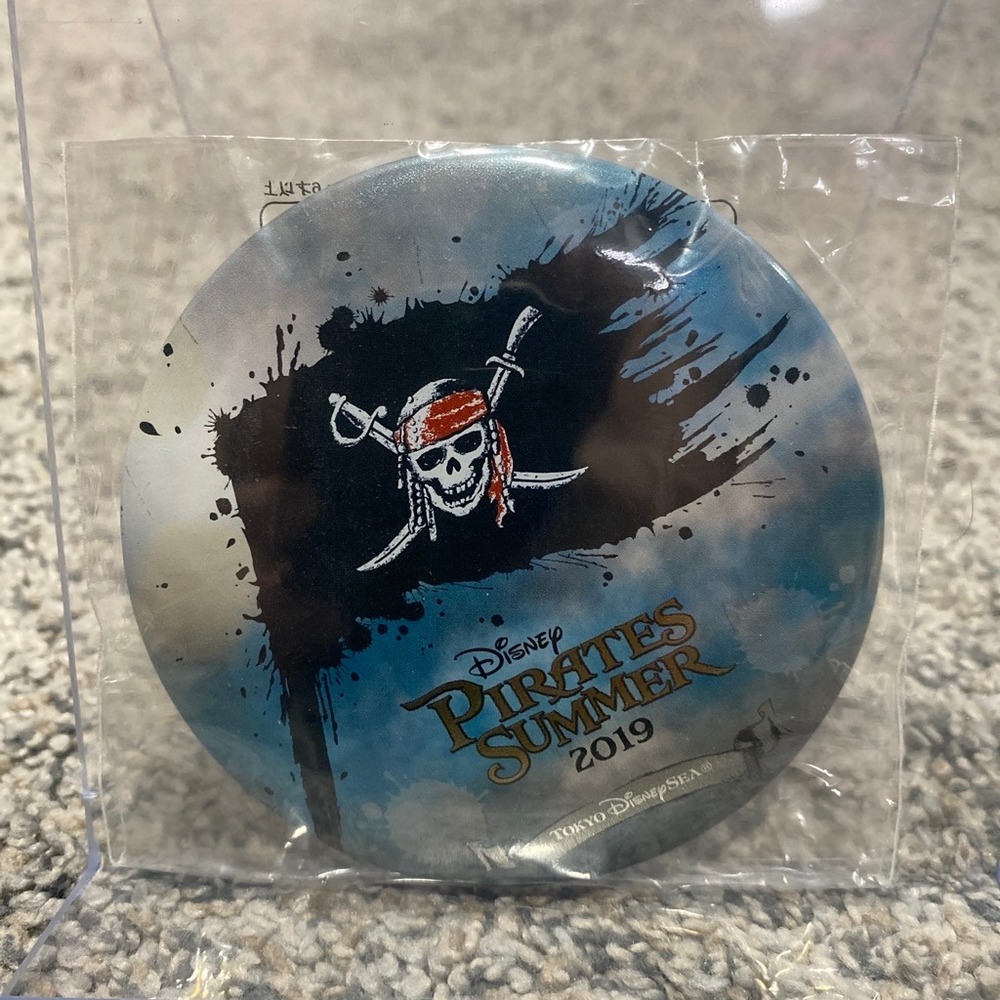 Disney Can Badge Disney Pirates Summer 2019 Tokyo DisneySea Button Blue OS NWT